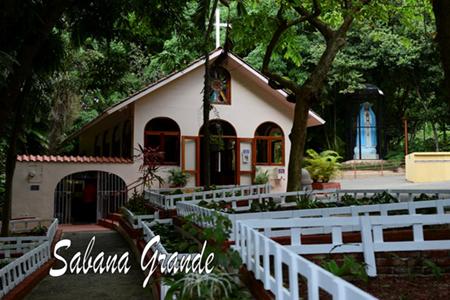 In 1953, the Blessed Virgin appeared to three humble children in the Rincon de Sabana Grande neighborhood in Puerto Rico.
The children Juan Ángel Collado, eight years old, and the sisters Ramonita and Isidra Belén, 
nine and seven years old, were studying in the small rural school Lola Rodríguez de Tió,
near the place where the transcendental event occurred.